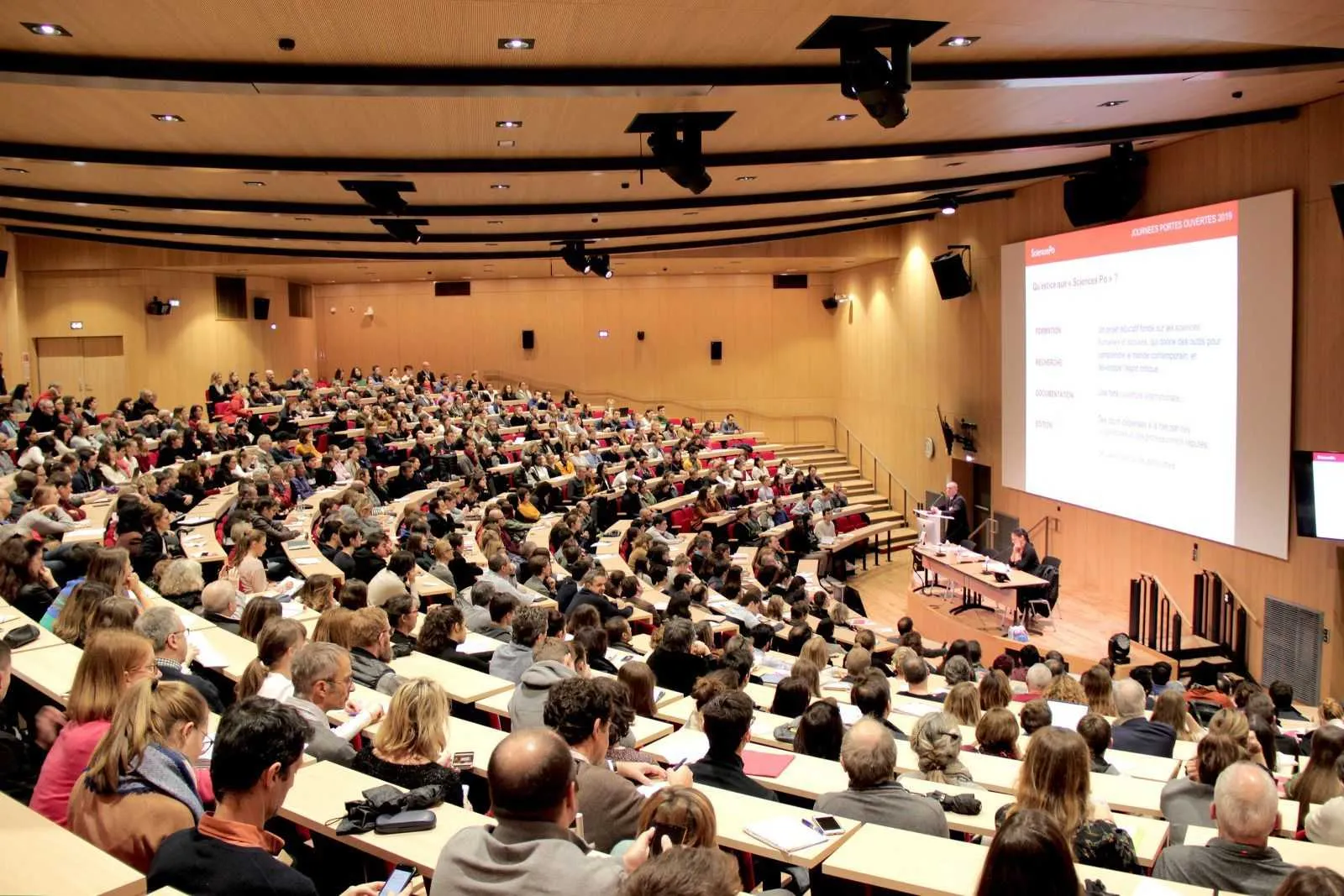 Photo du campus de SciencesPo 2